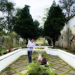 Meet your Posher, Jelwins